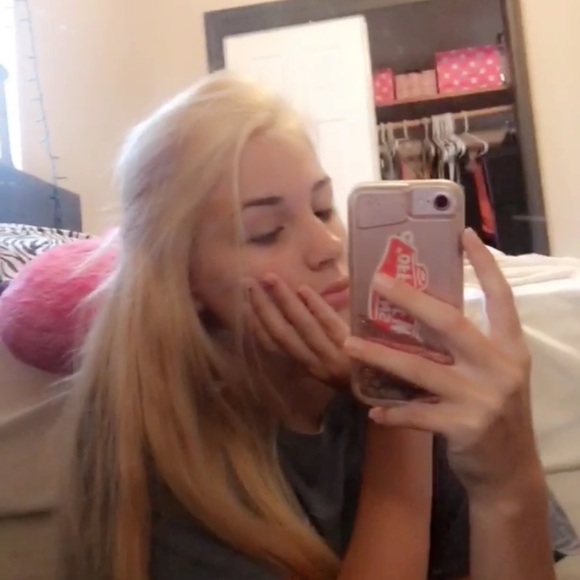 Meet your Posher, Paige - Picture 1 of 1